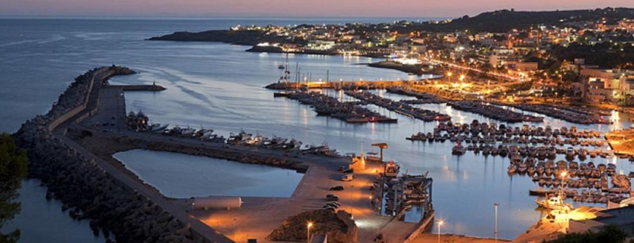 Casa Vacanze Orlando - Con Veranda Vista Mare A 200M Dal Mare Santa Maria di Leuca Extérieur photo